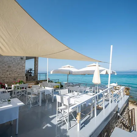 Apartament White Afytos